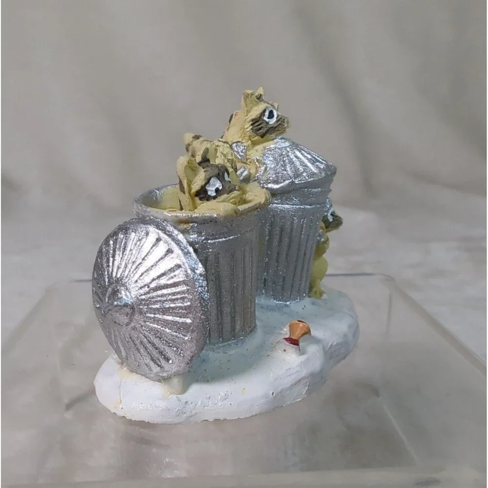 Lemax 2004 Christmas Village Trash Bandits Racoons Garbage Cans 42878 Figurine
